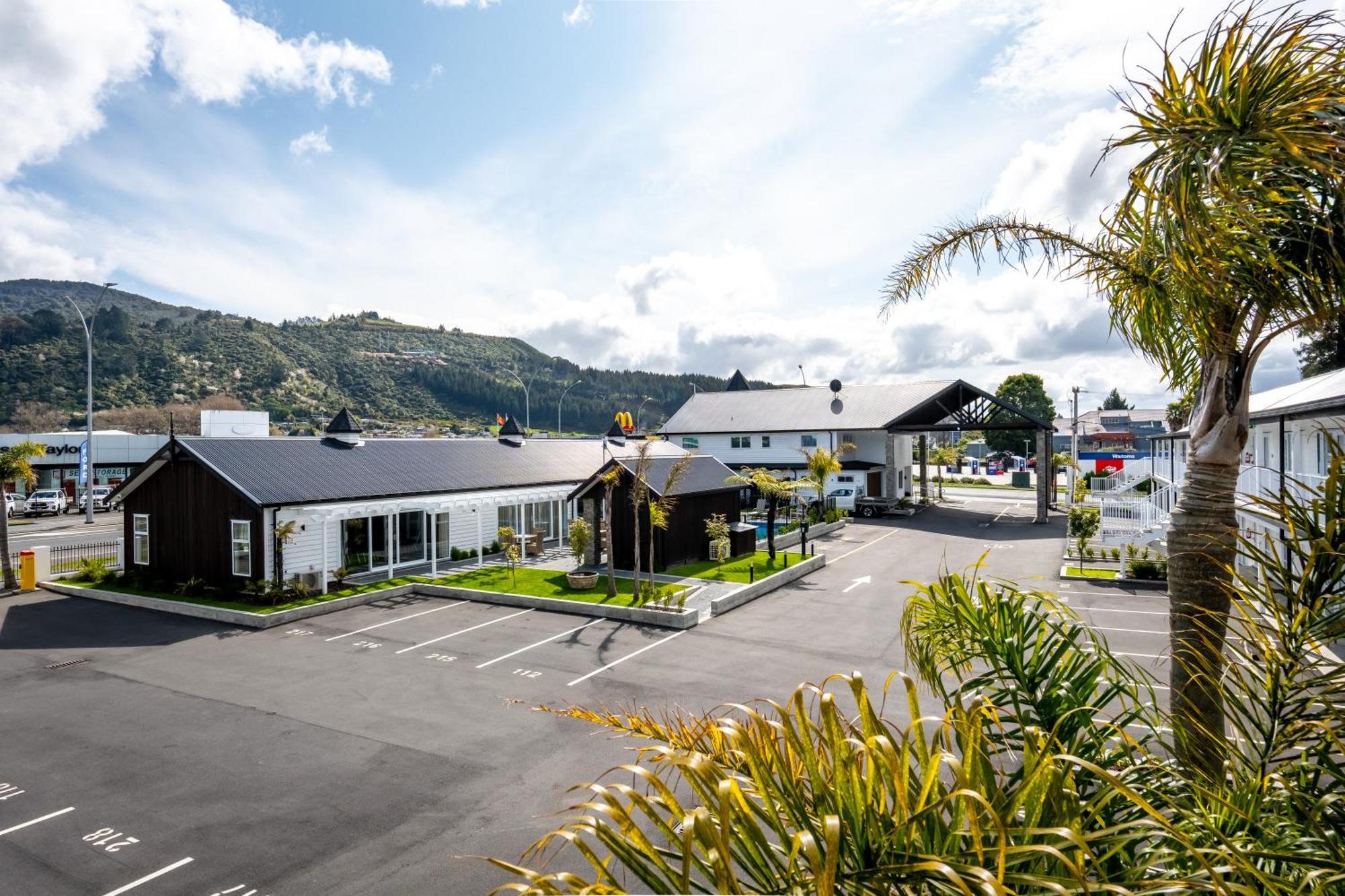 Newina Rotorua Hotel Buitenkant foto